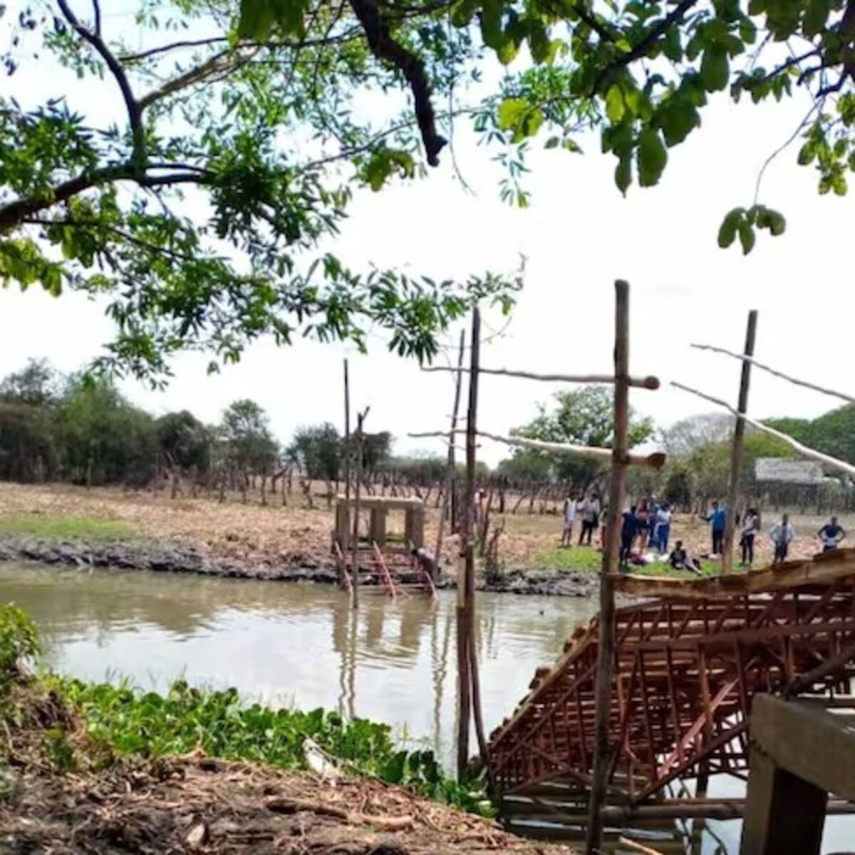 Colapsó puente peatonal ubicado en el corregimiento de Pajaral, Magdalena