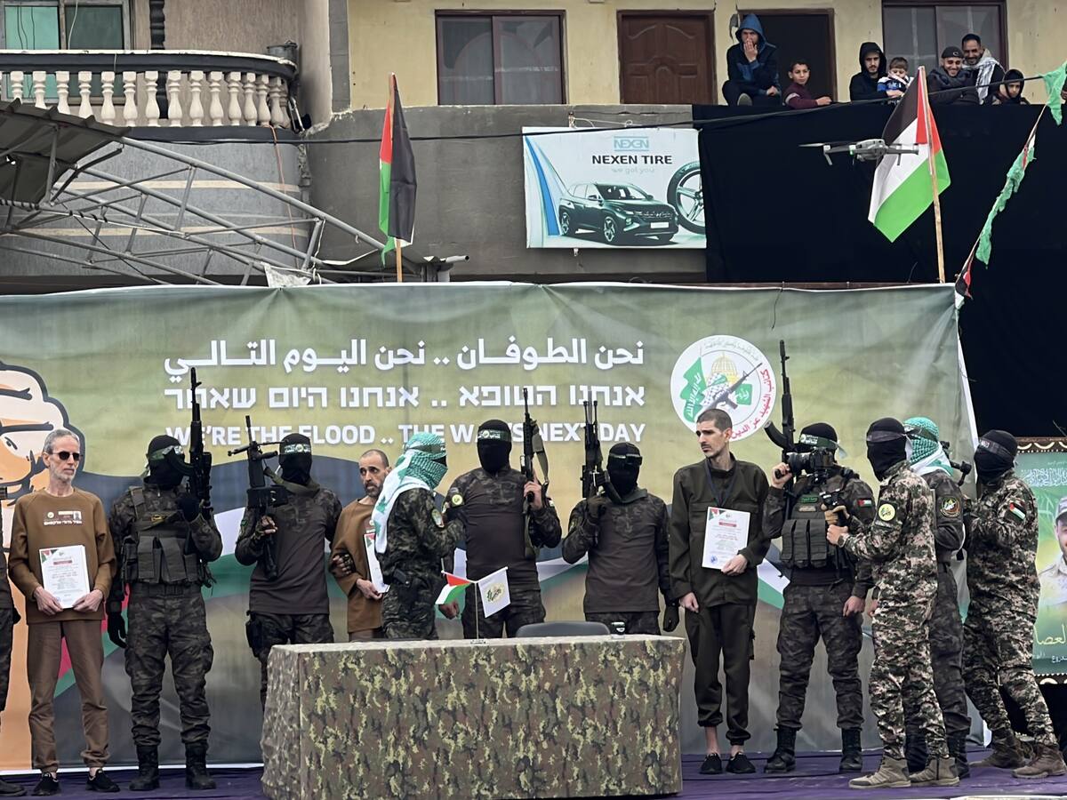 Familias de rehenes se preparan para recibirlos, pese al silencio de Benjamín Netanyahu