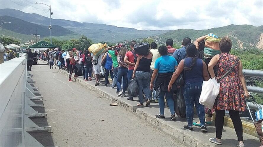 Las autoridades han debido reforzar su presencia para garantizar la seguridad.. Foto: