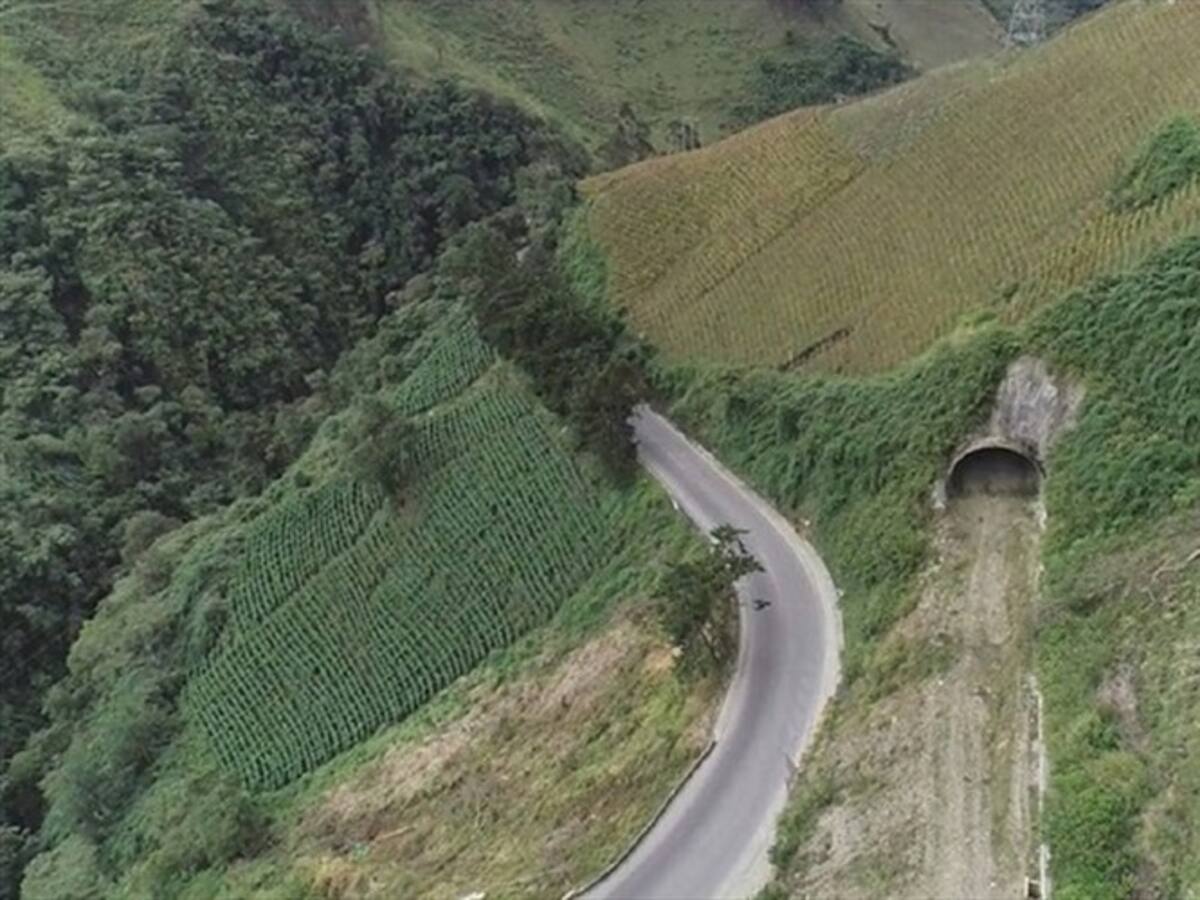 Invías extendió cierre nocturno programado en el corredor vial Calarcá – Cajamarca