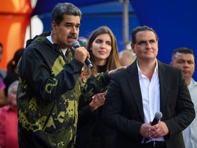 Nicolás Maduro y Álex Saab. I Foto: GABRIELA ORAA/AFP via Getty Images.