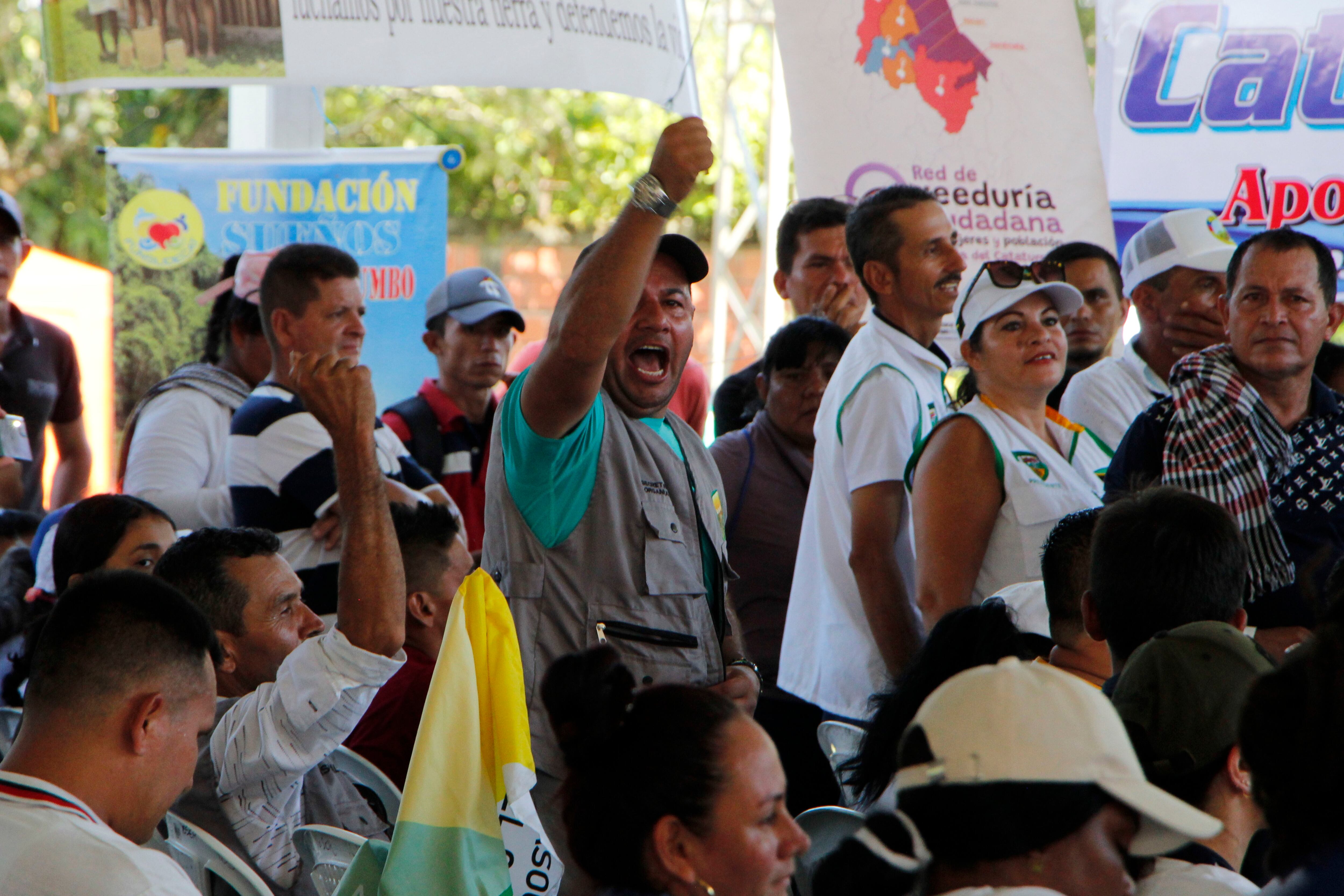 Diálogos de paz en Tibú, Cauca | Foto: EFE