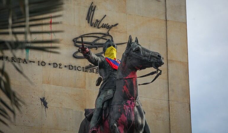 Monumento de Los Héroes en Bogotá. Foto: Getty Images /  Anadolu Agency / Colaborador