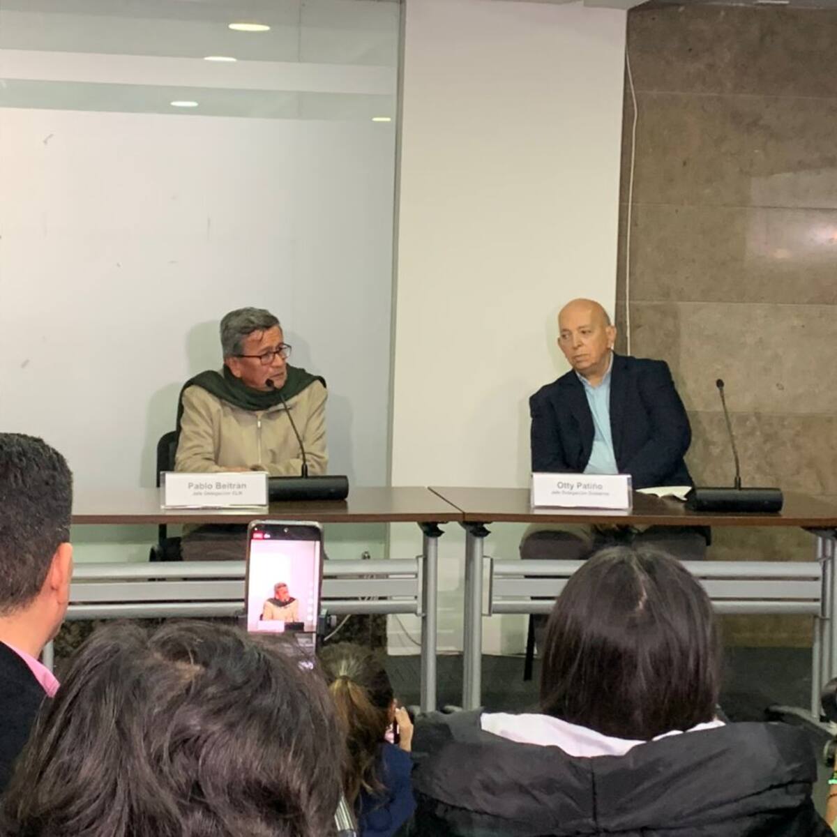 Mesa entre Gobierno y ELN sesionará también en Colombia y no solo en el exterior