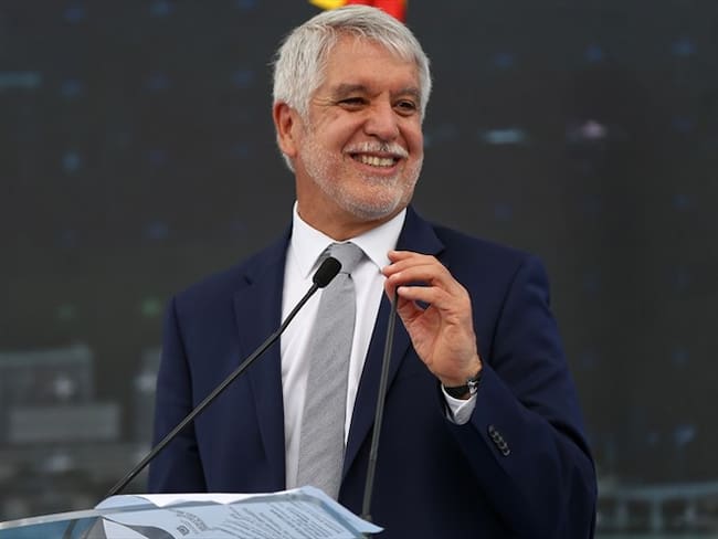 Enrique Peñalosa anunció su candidatura a la Presidencia de Colombia. Foto: Colprensa - Álvaro Tavera