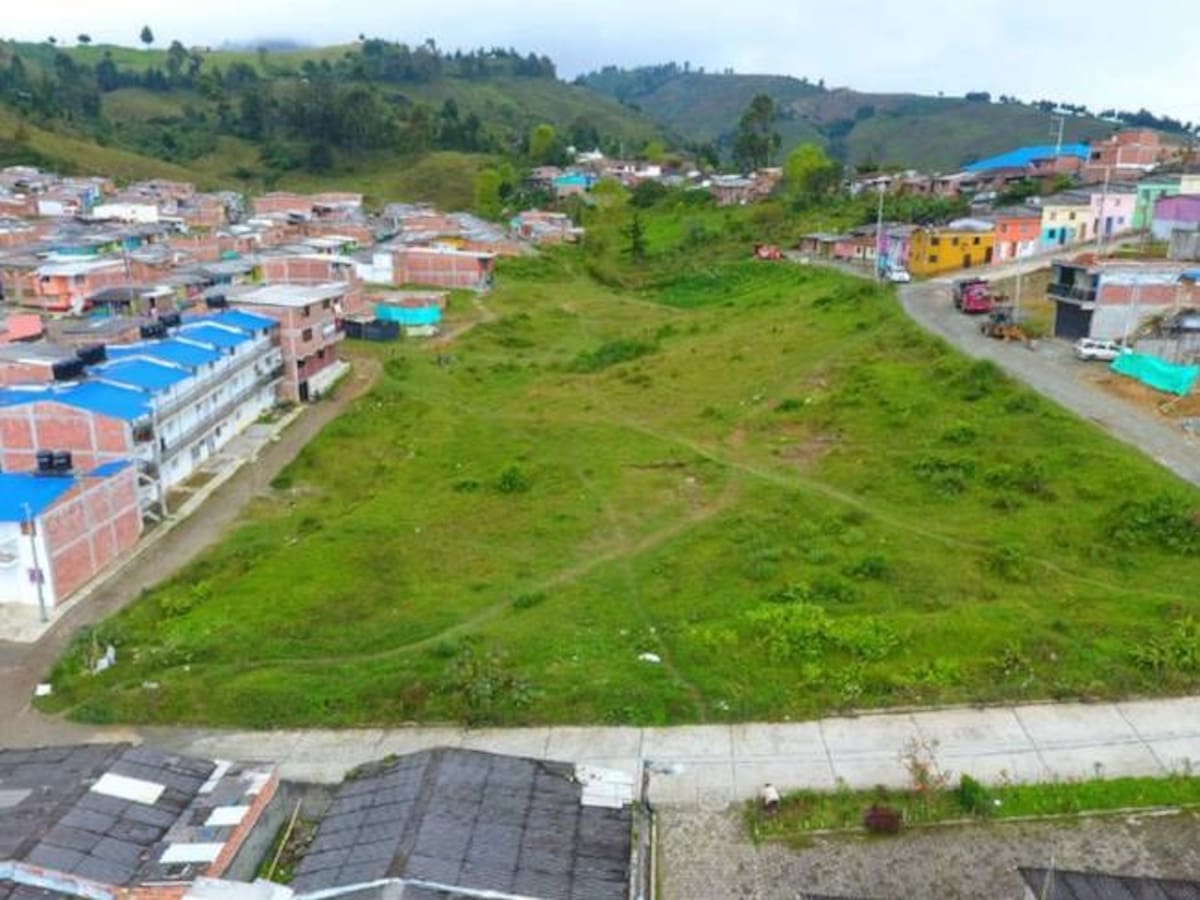 “Hubo sobrecostos en la contratación del Proyecto Mil Viviendas”: Contraloría de Caldas