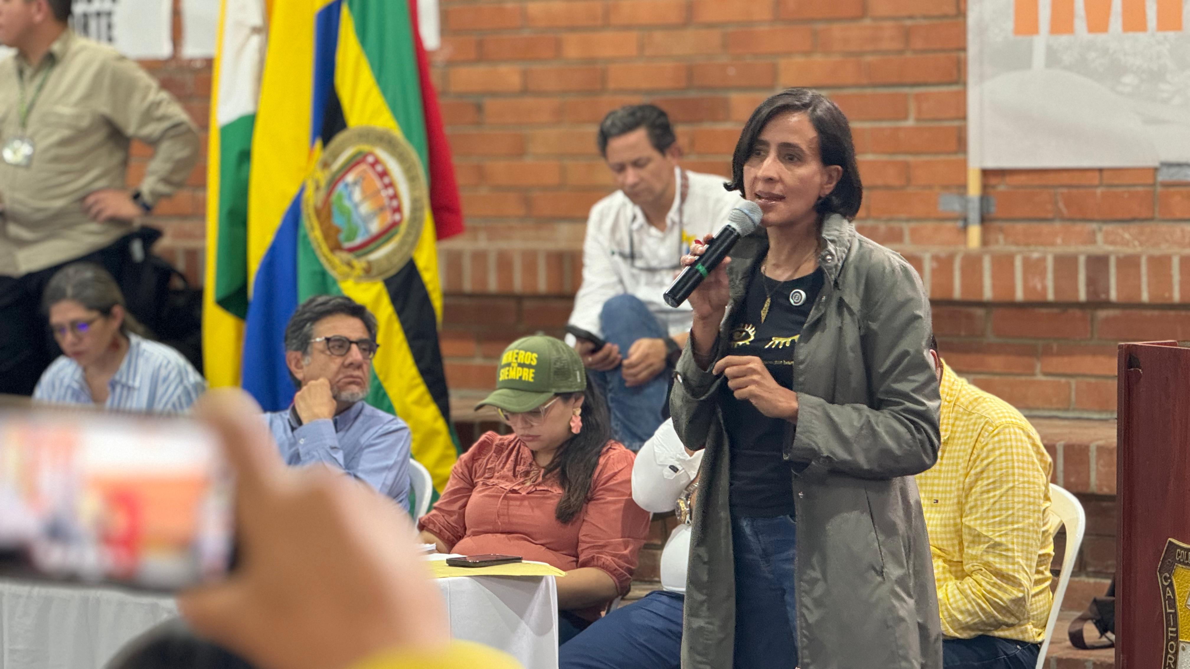 No fue un diálogo productivo: MinAmbiente tras encuentro con mineros en Soto Norte. Foto: MinAmbiente