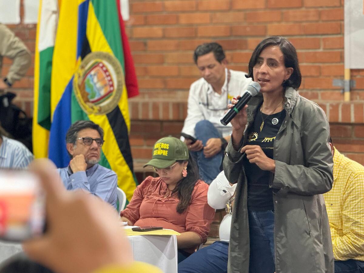 No fue un diálogo productivo: MinAmbiente tras encuentro con mineros en Soto Norte