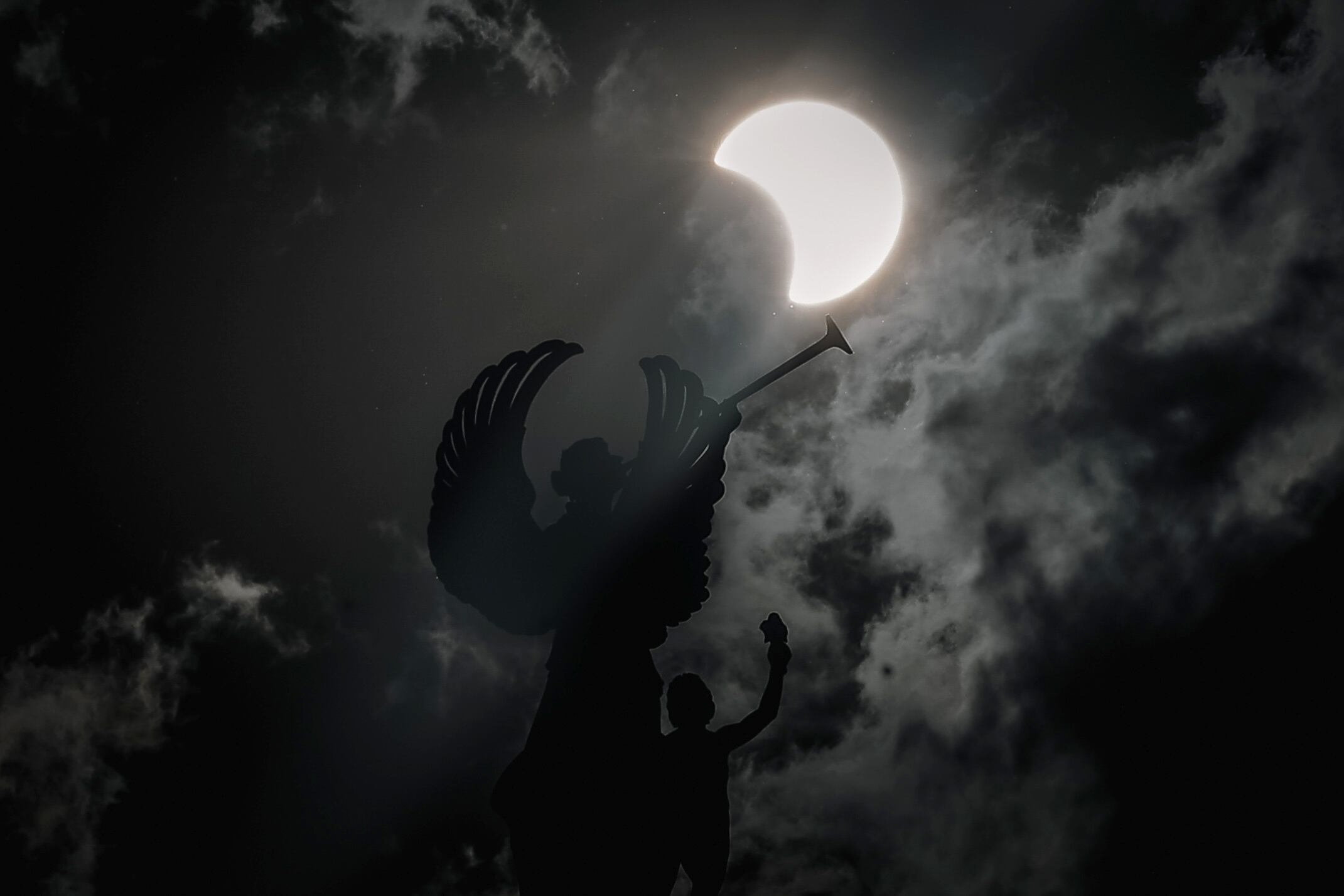 AME4320. BUENOS AIRES (ARGENTINA), 02/10/2024.- Fotografía del eclipse solar anular este miércoles, en Buenos Aires (Argentina). EFE/ Juan Ignacio Roncoroni