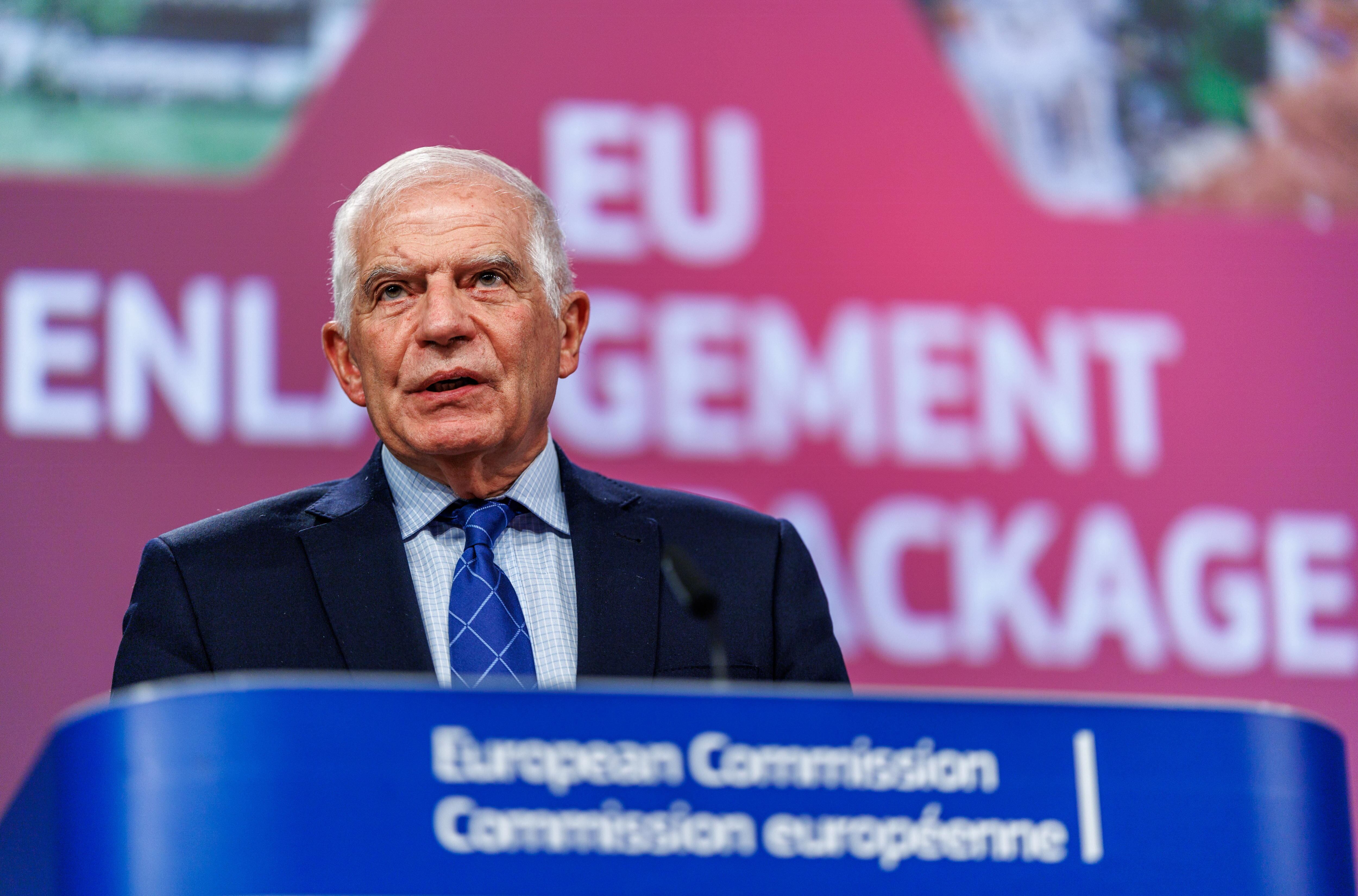 Brussels (Belgium), 30/10/2024.- EU High Representative for Foreign Affairs and Security Policy Josep Borrell holds a press conference on the 2024 Enlargement Package following the weekly college of European Commissioners meeting, in Brussels, Belgium, 30 October 2024. (Bélgica, Bruselas) EFE/EPA/OLIVIER MATTHYS