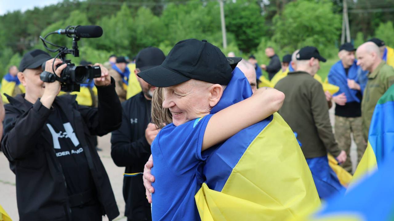 Personal militar ucraniano regresan a su país. FOTO: Zelenskiy / Offical Telegram Account/Anadolu via Getty Images