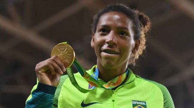 Rafaela Silva consiguió una medalla de oro en Yudo para Brasil.. Foto: BBC Mundo