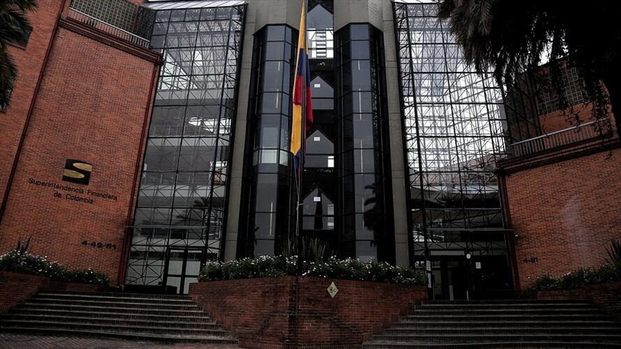 La Superintendencia Financiera notificó al Fondo Nacional del Ahorro de la apertura de un pliego de cargos por irregularidades. Foto: Colprensa