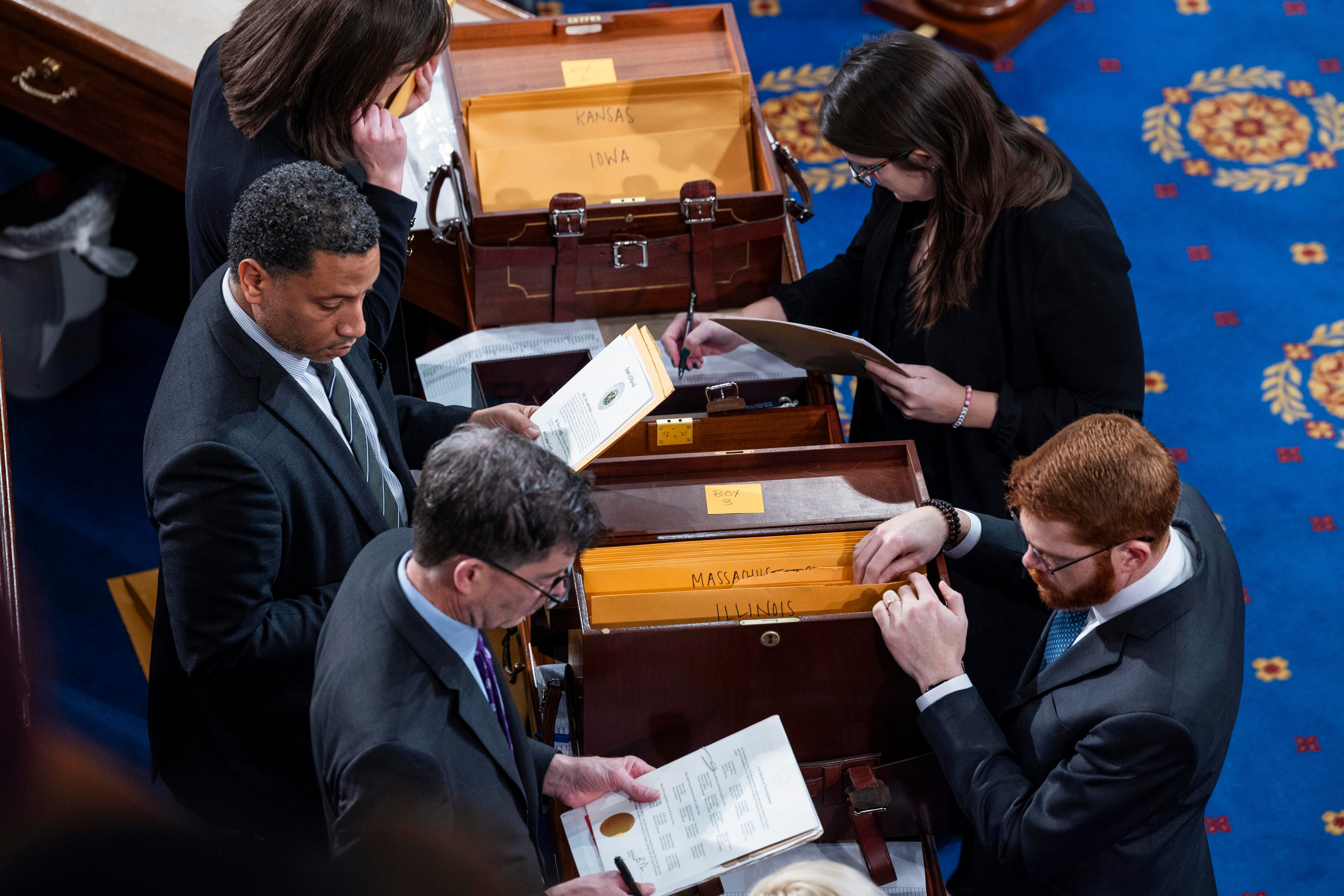 Congreso de EE.UU. certificó la victoria electoral de Donald Trump. EFE/EPA/JIM LO SCALZO