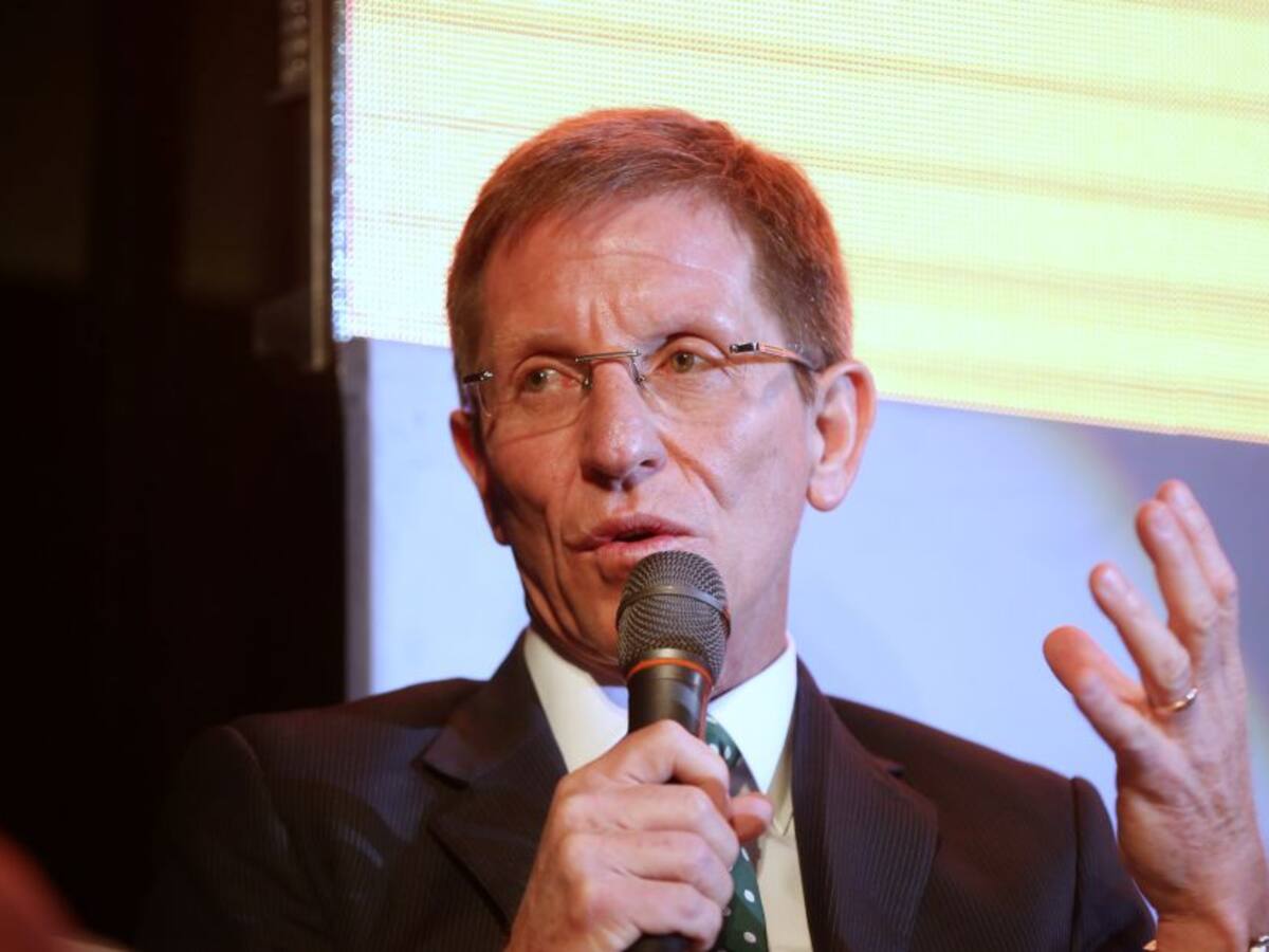 Procuraduría investiga a exconsejero presidencial Emilio Archila por escándalo de OCAD Paz