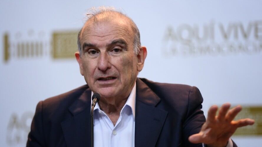 En el documento se advierten posibles inconsistencias en soportes por $4 mil millones, presentados ante las autoridades electorales para justificar los gastos de la campaña presidencial. Foto: Colprensa