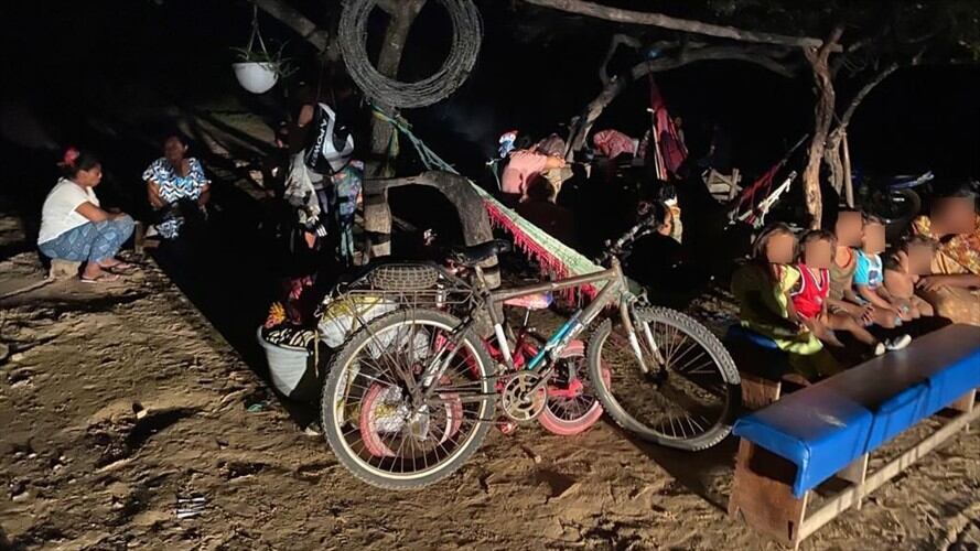 La comunidad indígena aseguró que fue notificada de que debía abandonar las tierras en las que ha vivido 20 años porque, al parecer, tienen dueño. Foto: Rafael Aristizábal