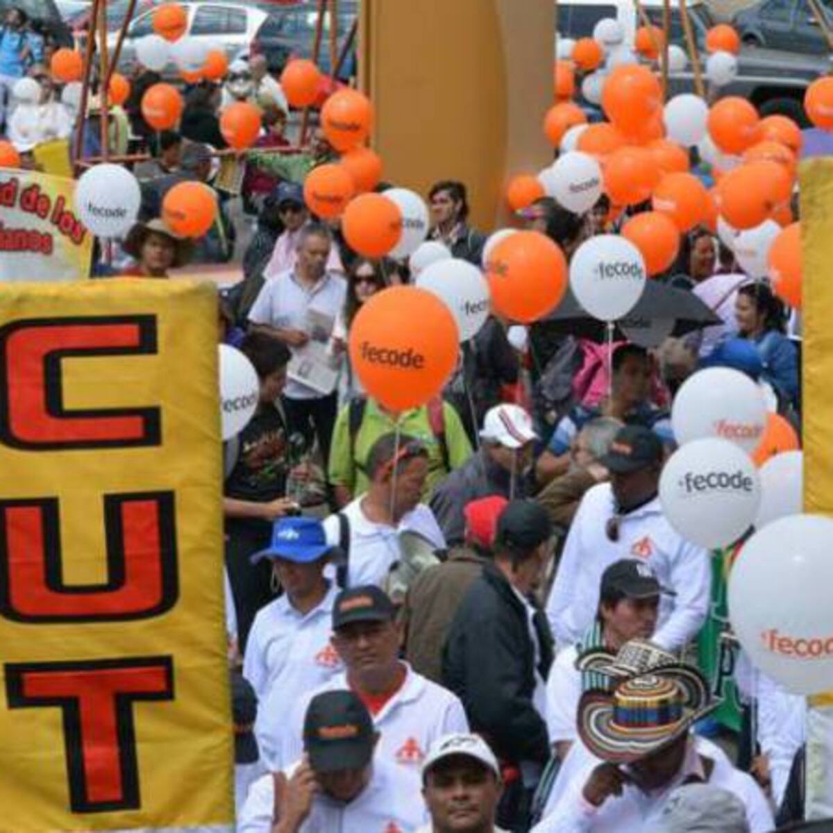 CUT no descarta un paro tras el hundimiento de la reforma laboral