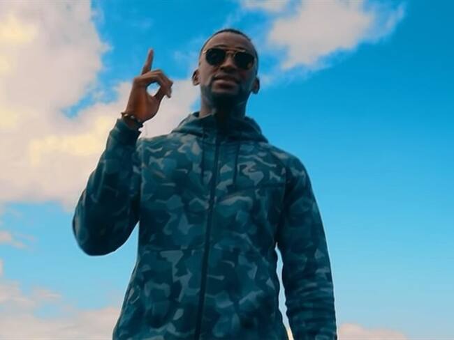 Un entrenador entre más claro se gana el respeto de los jugadores: Martínez sobre Pékerman