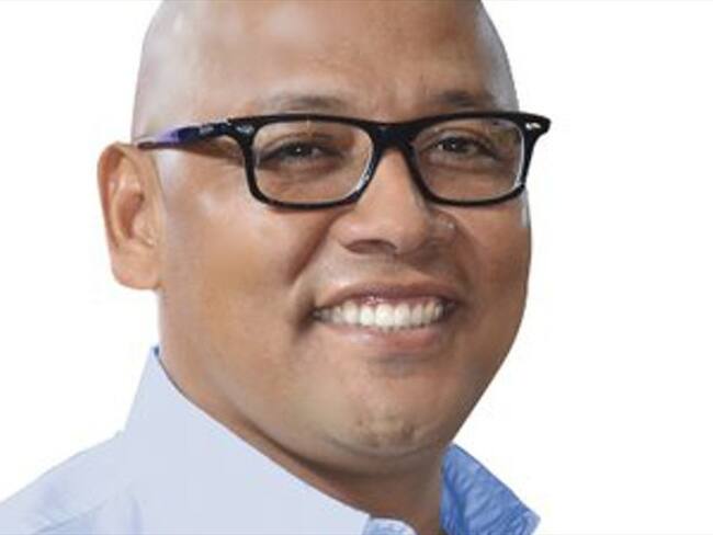 Luis Emilio Tovar enfrentaba un proceso por doble militancia porque aunque aparece como militante del Centro Democrático, videos y fotos demostraron que hizo campaña a candidatos de Cambio Radical. Foto: Luis Emilio Tovar en Twitter: @luisemitovar