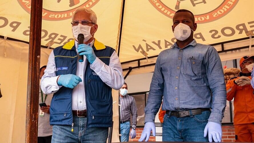 Juan Carlos López Castrillón, alcalde de Popayán y Elías Larrahondo Carabalí, gobernador del Cauca . Foto: Cortesía