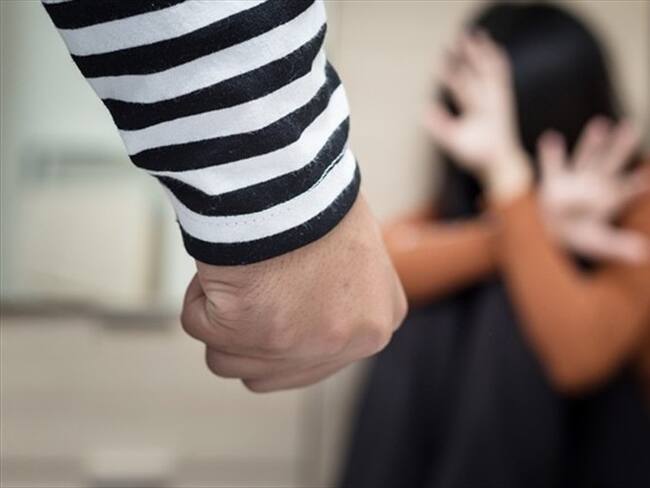 La Alcaldía de Bogotá lanzará una línea de orientación para hombres