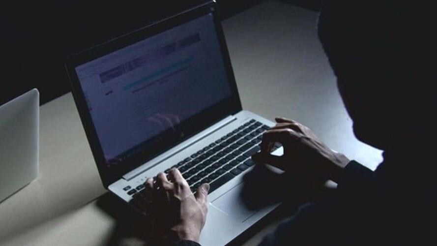 Los hacker ucranianos dicen haber infiltrado miles de correos que provienen de la oficina de altos funcionarios del Kremlin.. Foto: BBC Mundo