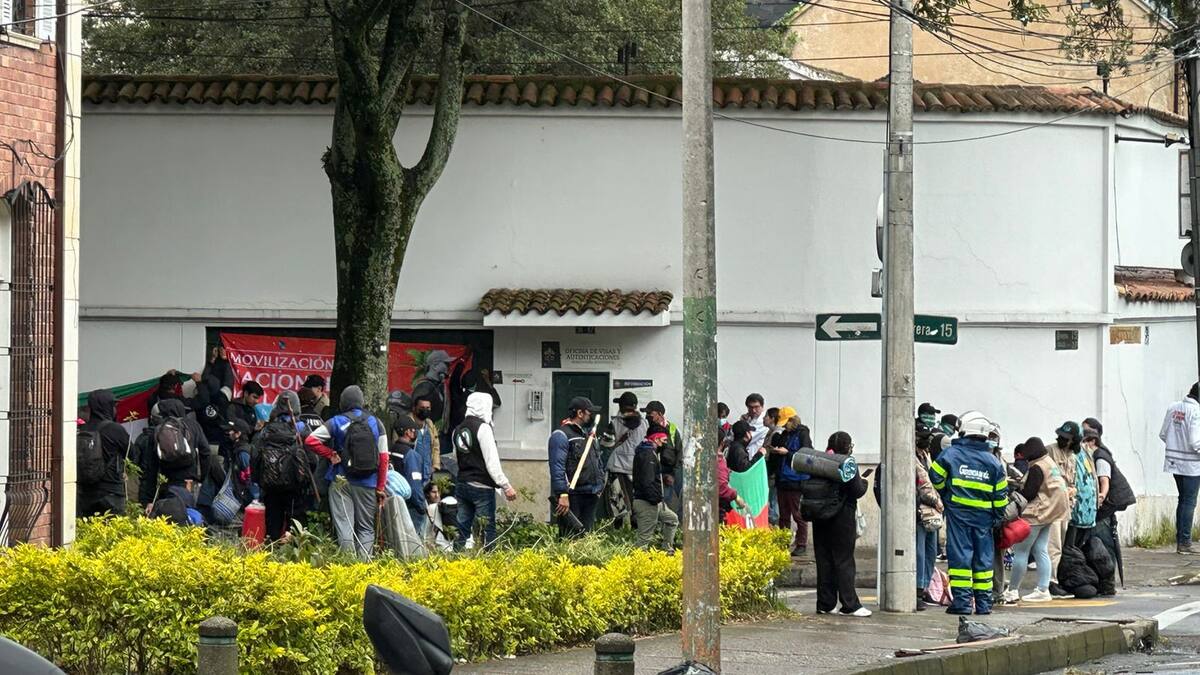 Indígenas se tomaron sede de la Nunciatura Apostólica en Bogotá