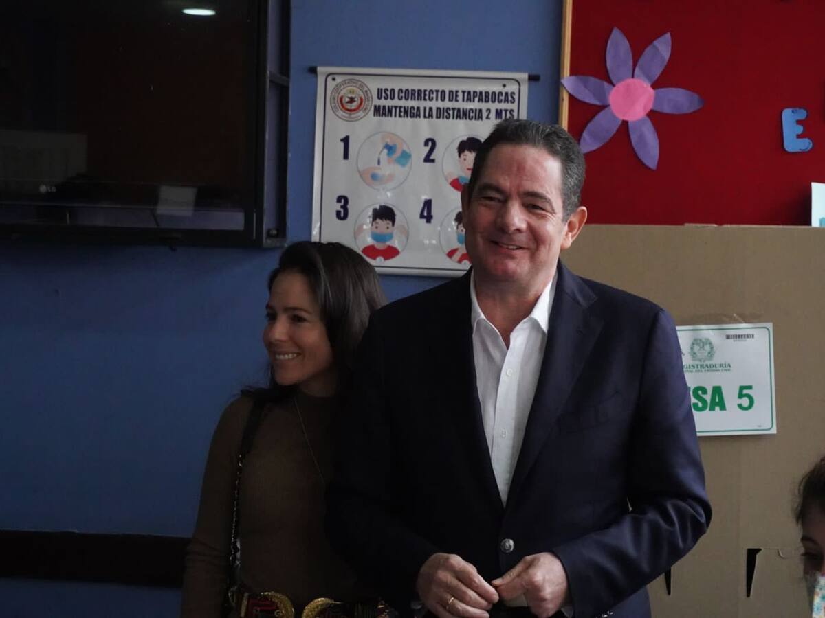“Ya miraremos esta noche qué ocurre y decidiremos”: Vargas Lleras sobre ser candidato presidencial
