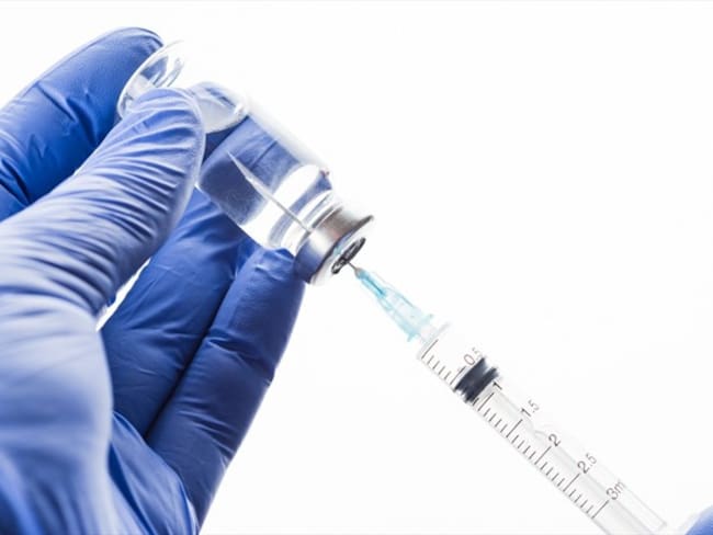 Vacuna COVID-19?. Foto: Getty Images / Mr. Ilkin