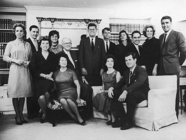“La ‘maldición’ sobre los Kennedy eran más bien sus terribles decisiones”: autora de ‘Ask Not’