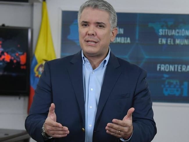Si el contrato es para mejorar la imagen del presidente Duque, se equivocaron: Uribe