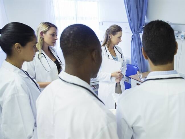 El presidente Juan Manuel Santos sancionó ley que exige que se les pague a los médicos residentes. Foto: Getty Images