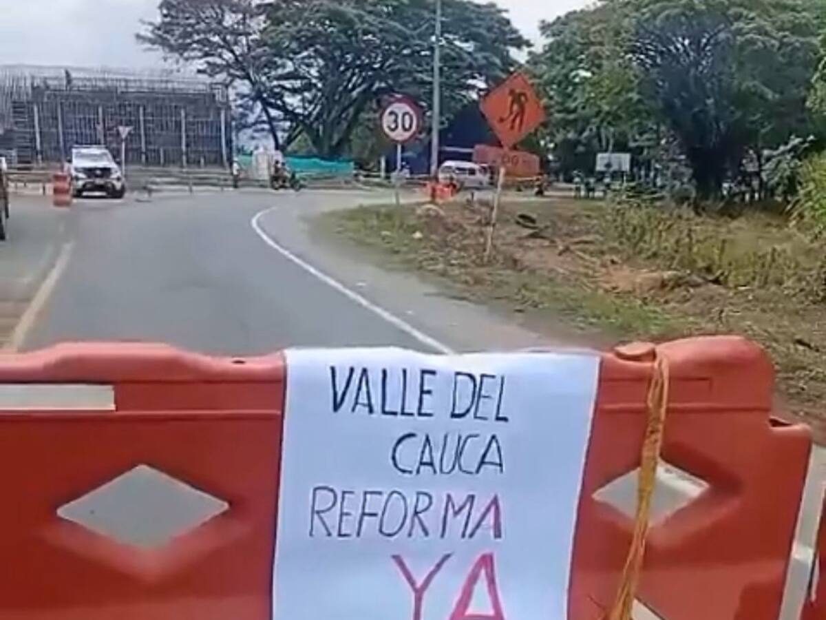 Gobernadora del Valle exige al Gobierno Nacional entregar tierras a campesinos de la región