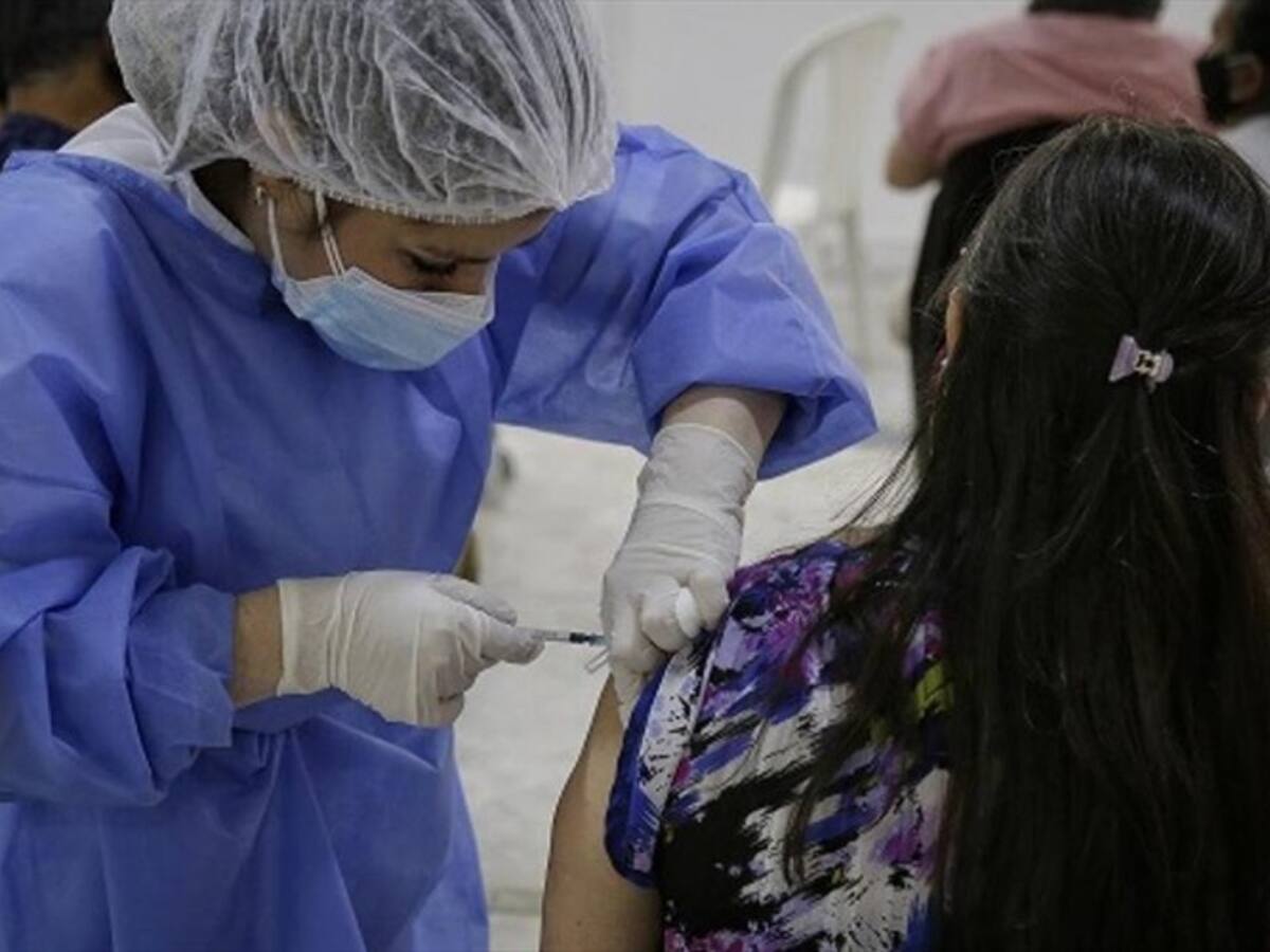 En Risaralda advierten que se podría suspender la vacunación para COVID-19