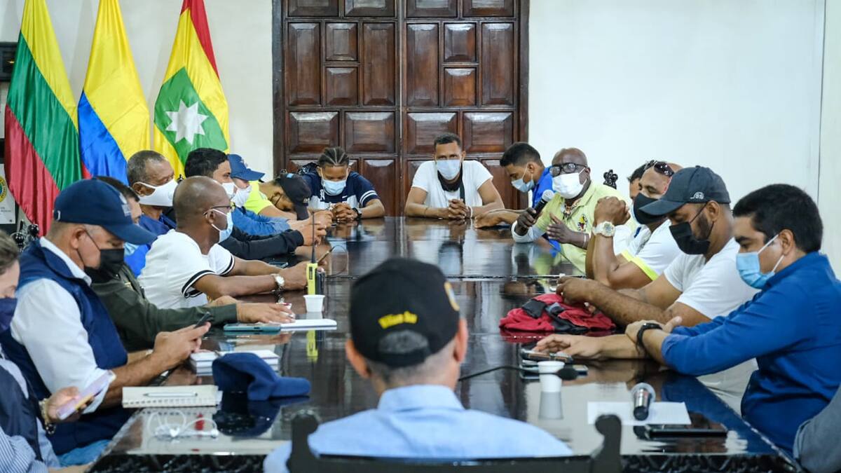 Alcalde de Cartagena y mototaxistas concertarán nuevo decreto de restricción para tránsito de motos