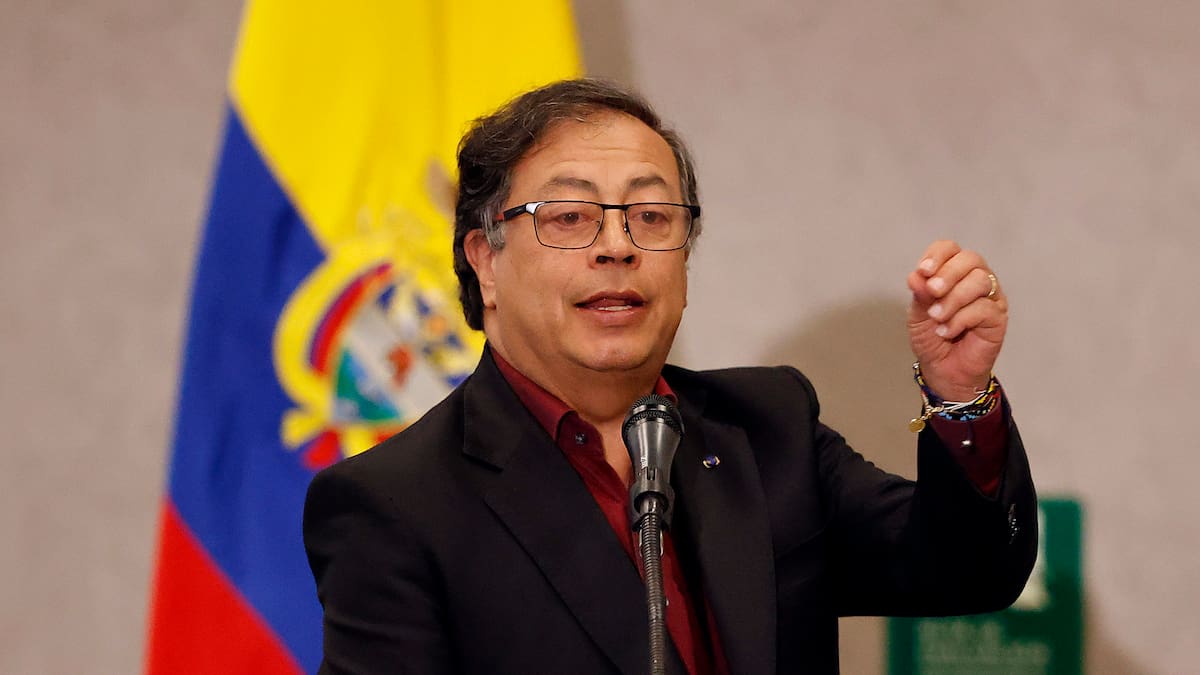 Fuerza pública debe copar militarmente el territorio: Petro por atentado en Jamundí