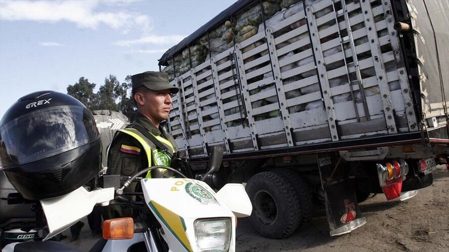 Esta banda estaba dedicada al hurto de vehículos (camiones) transportadores de alimentos y mercancía. Foto: Colprensa / ARCHIVO