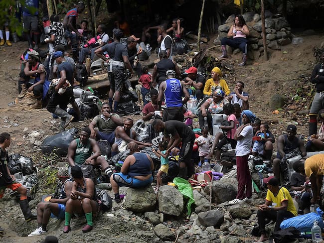 Migrantes en el Tapón del Darién. Foto: AFP