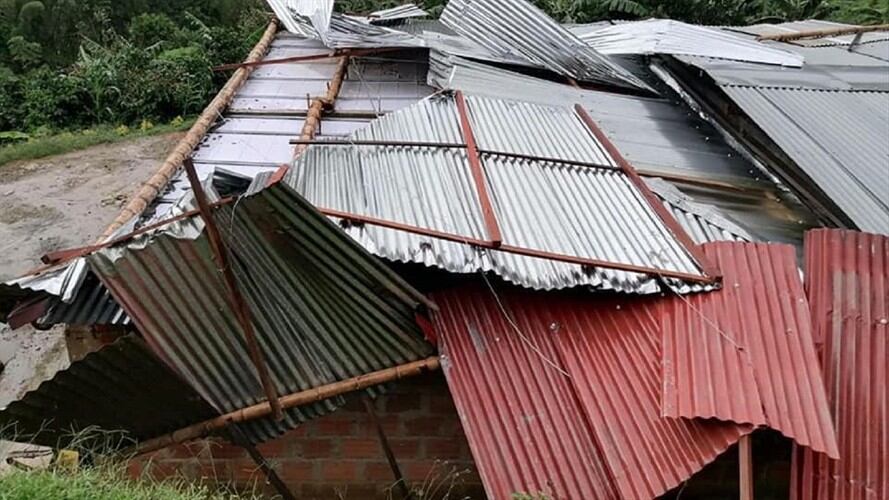 Vendaval generó daños e inundaciones en Anserma, Caldas. Foto: Tomada del perfil de Facebook de la Defensa Civil de Anserma, Caldas.