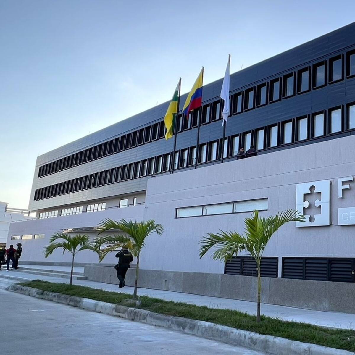 Fiscalía allanó casa y juzgado del juez que habría pedido 600 millones de pesos de coima
