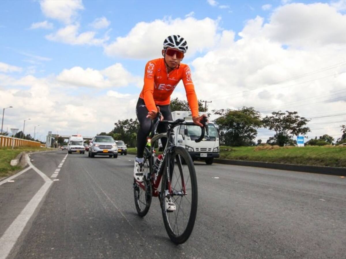 ¿Quién liderará al Ineos en el Tour de Francia? Egan Bernal responde