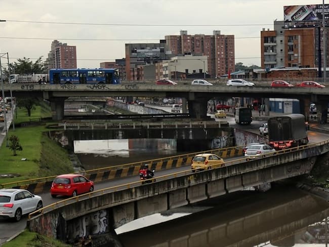 Hasta el próximo 16 de julio hay plazo para pagar el impuesto de vehículos en Bogotá con el 10% de descuento. Foto: Colprensa / CAMILA DÍAZ