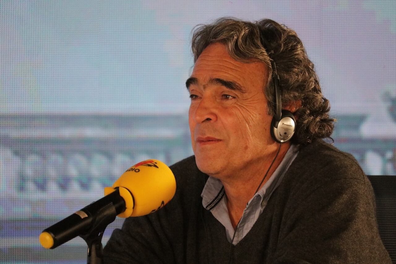 Sergio Fajardo sobre alianzas: “no se dejen meter ese cuento, no nos vamos a juntar, vamos hasta el final”. Foto: Redacción W Radio.