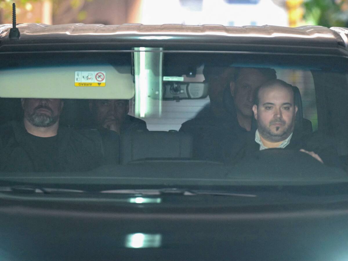 Padre de Liam Payne viajó a Buenos Aires para tramitar repatriación del cuerpo del músico