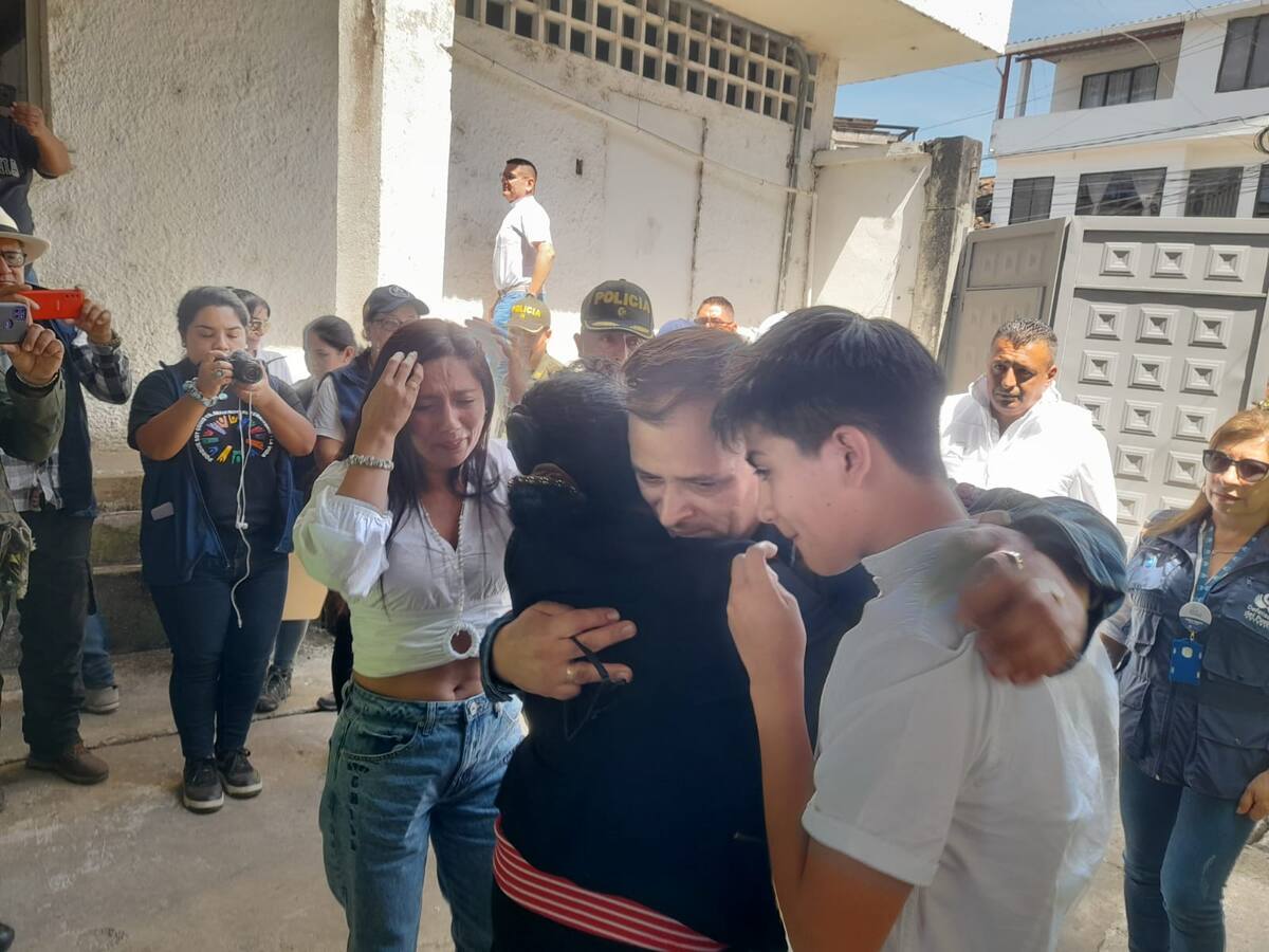 Liberan a intendente de la Policía en Nariño