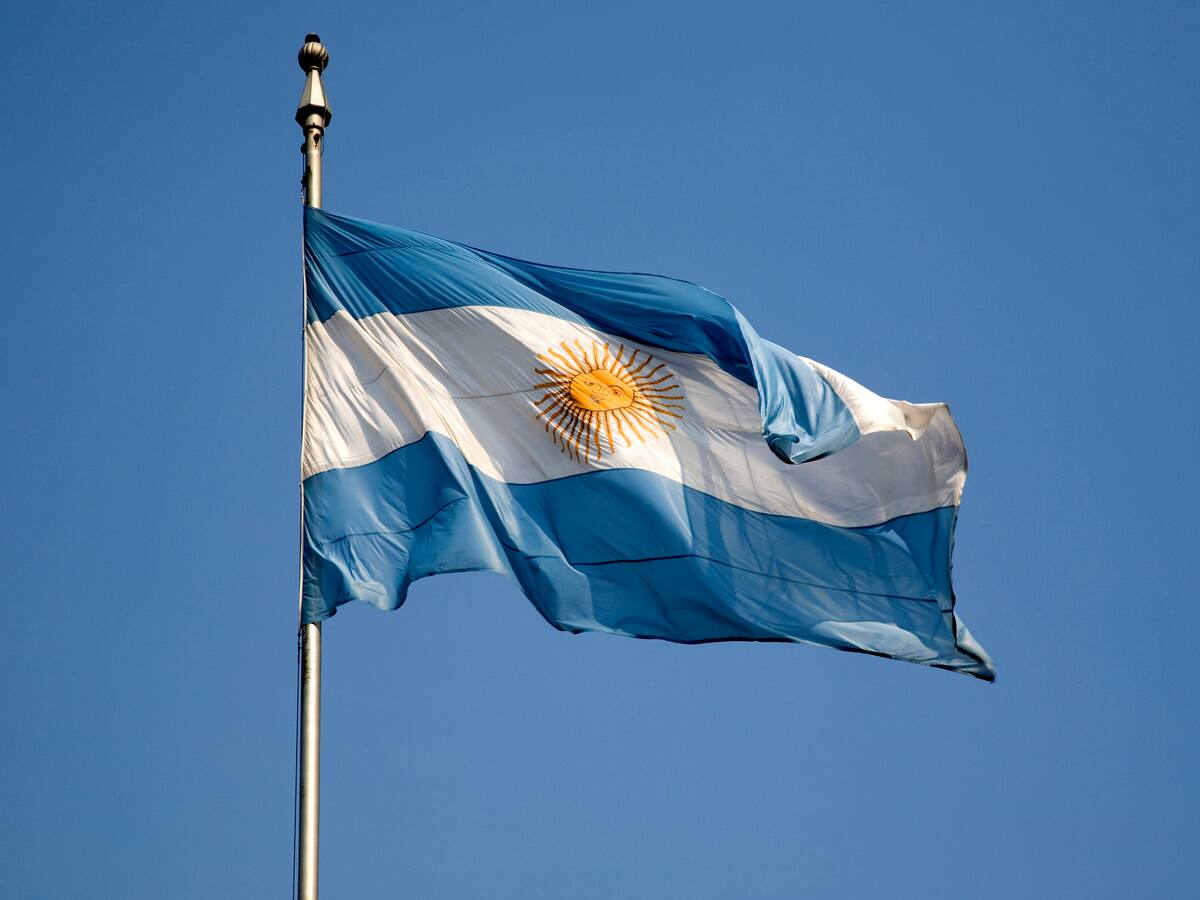 Argentina y FMI anuncian acuerdo para desembolso de USD 4.700 millones al país