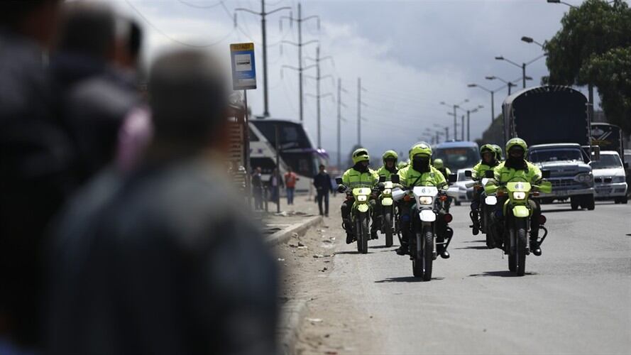 Medidas de seguridad para vías nacionales durante el puente vestivo. Foto: Colprensa