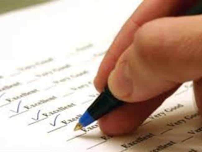 ¿Qué nombres deben ser consultados en encuestas como fórmula a la Vicepresidencia para Santos o para la Presidencia?