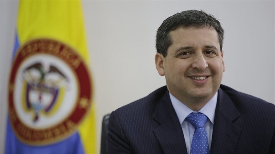 Según José Andrés Romero, director de la DIAN, los trámites se harán de forma más rápida. Foto: Colprensa